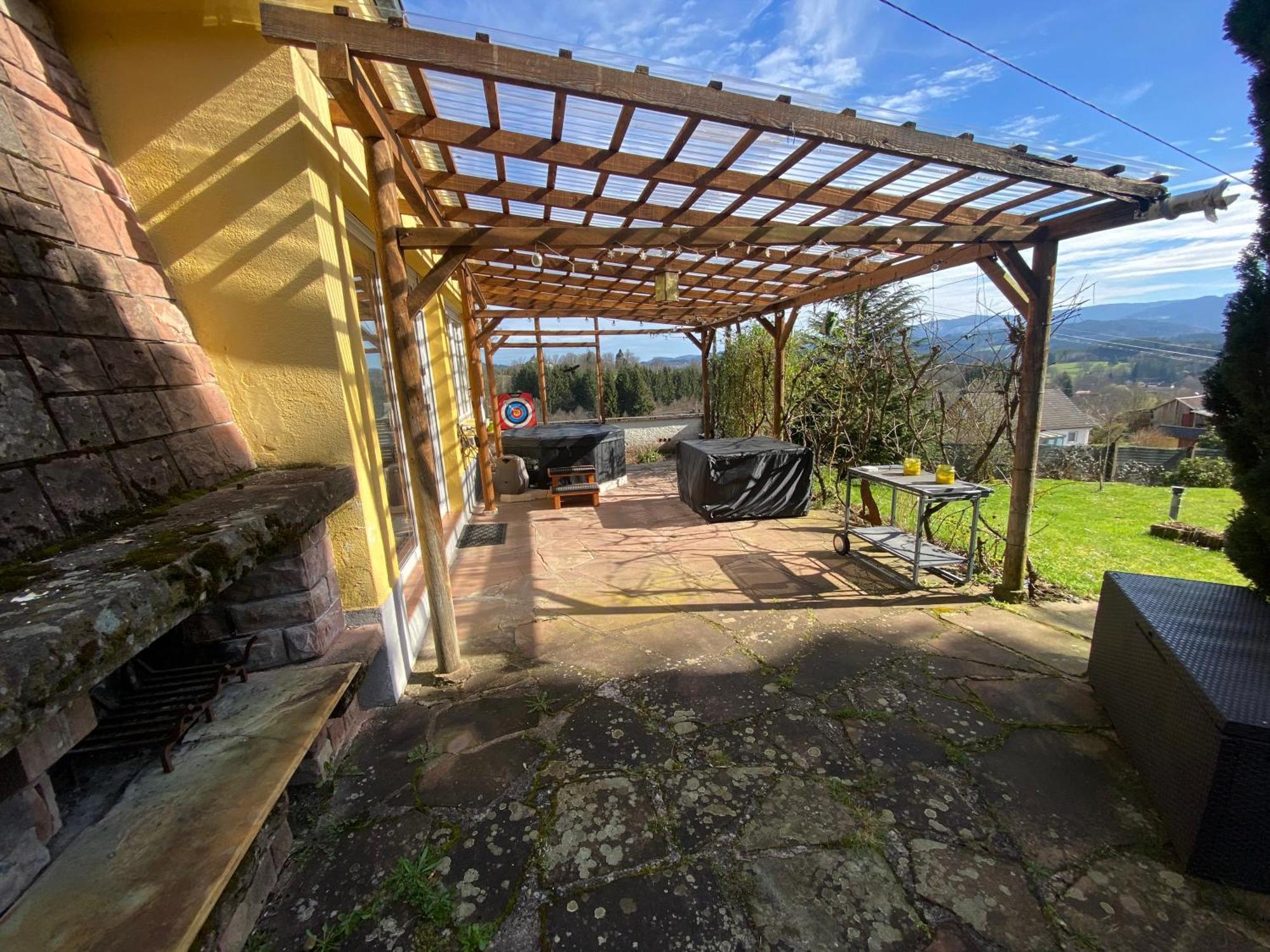 Le Clara Villa Saulxures Exteriör bild